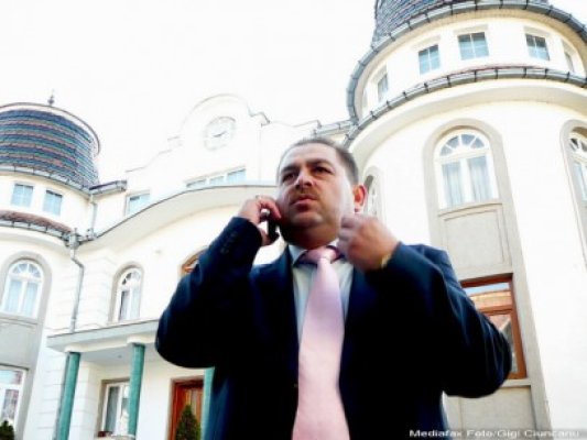 Ninel Potârcă, reţinut pentru dare de mită, în urma unui flagrant organizat în Craiova